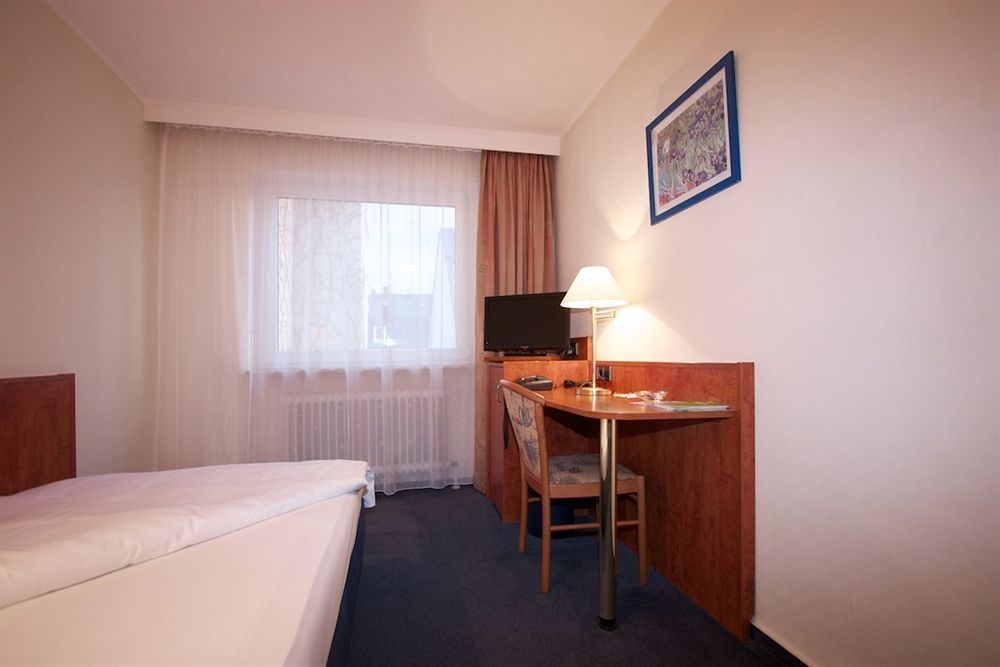 Falk Hotel Франкфурт-на-Майні Екстер'єр фото