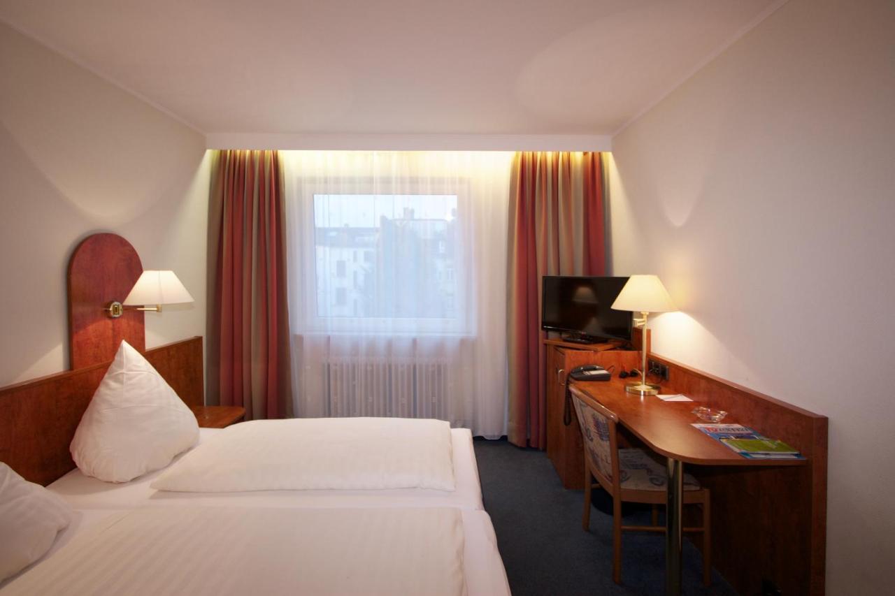 Falk Hotel Франкфурт-на-Майні Екстер'єр фото