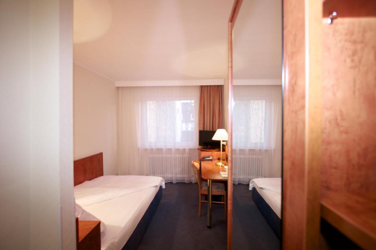 Falk Hotel Франкфурт-на-Майні Екстер'єр фото